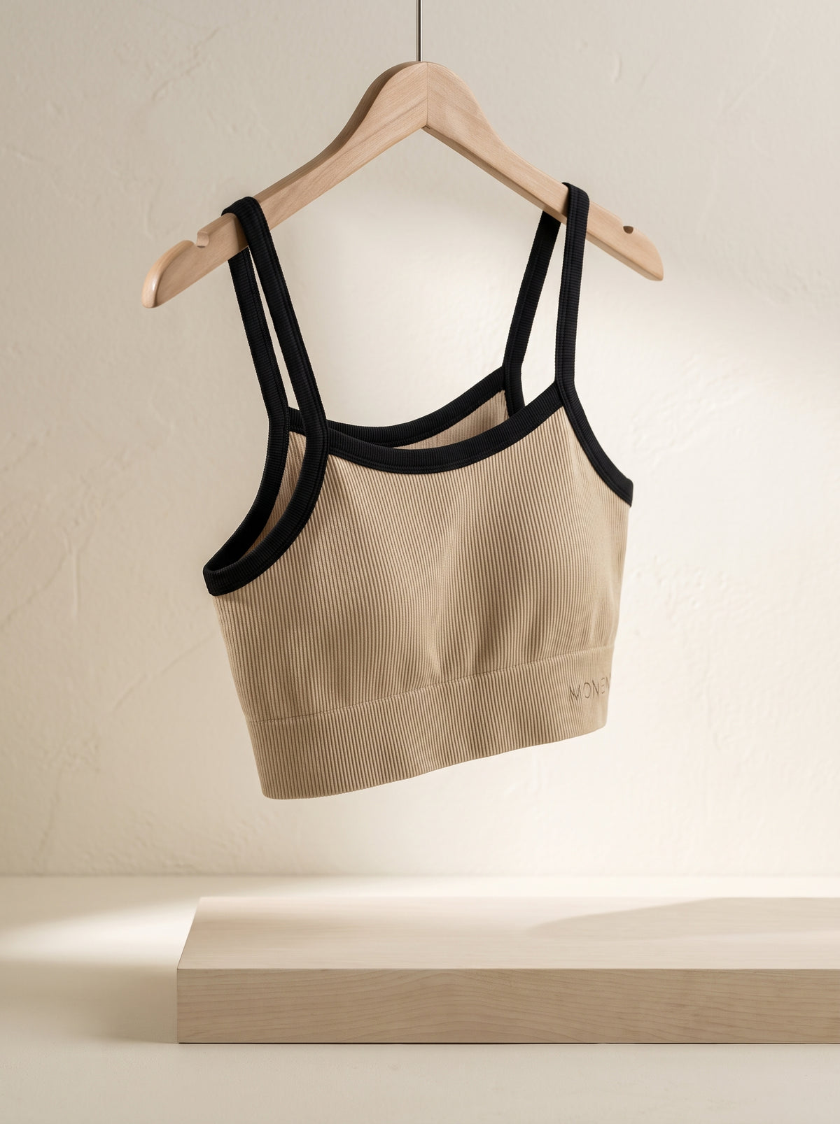 NOIR CONTRAST TOP